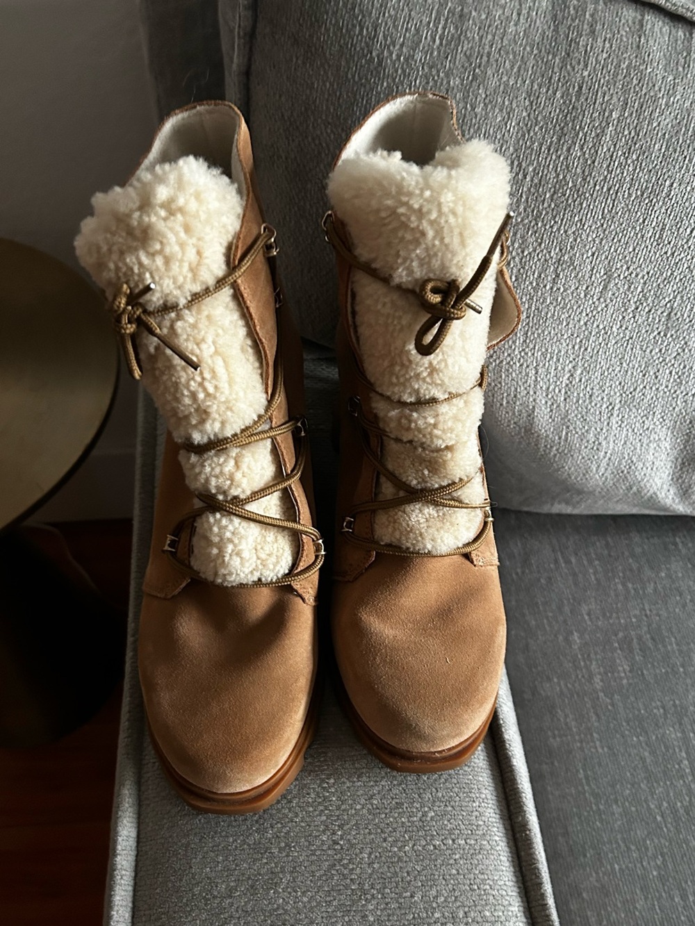 Sorrel Womans Suede Tan Winter Boots Size 11  Outdoors Granola